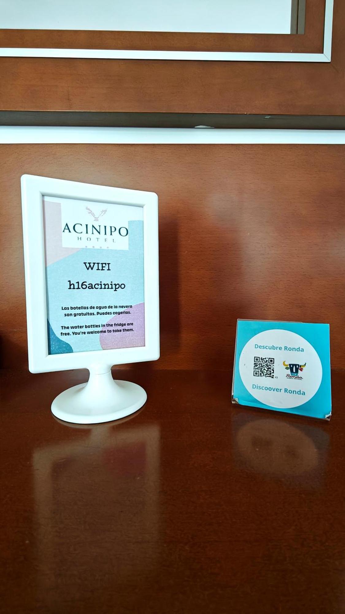 Hotel Acinipo 4*
