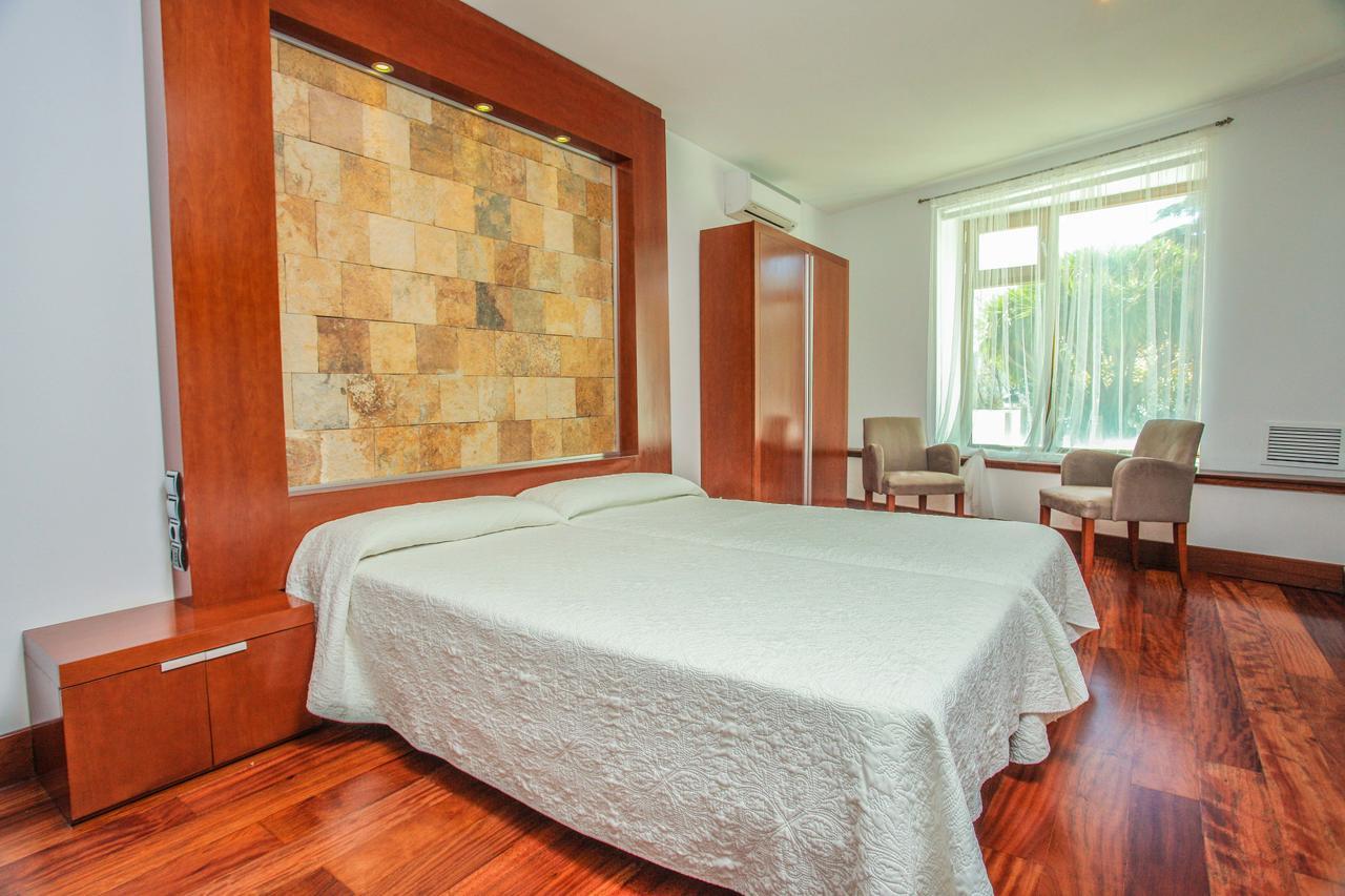 Hotel Acinipo 4*