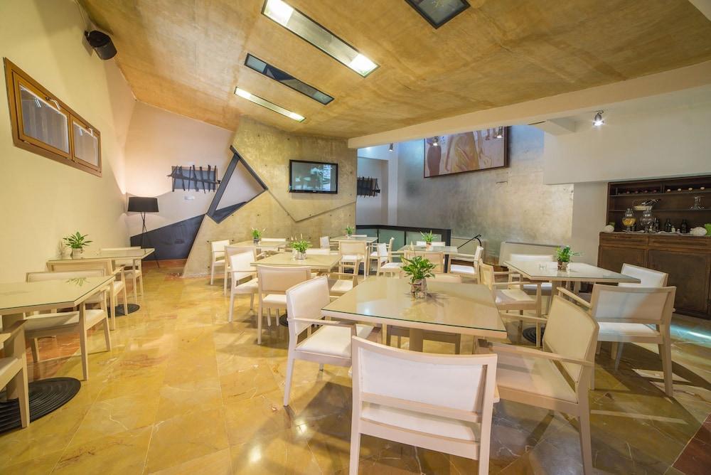 Acinipo Hotel